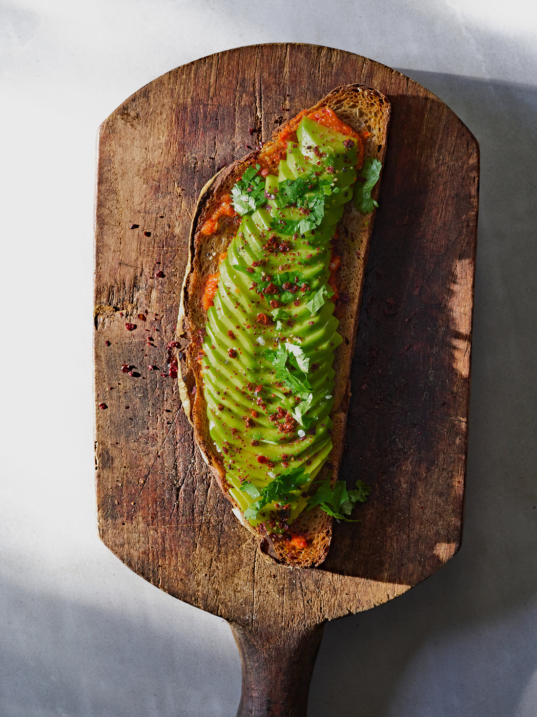 AVOCADO & RED CHILI TOAST